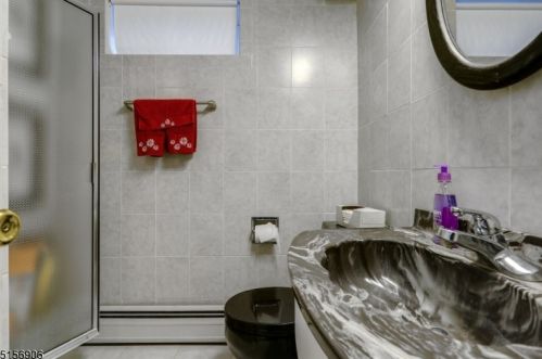 99 Wentz Ave, Springfield, NJ 07081-3423