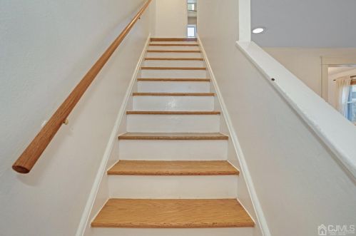 150 Newman St, Metuchen NJ exterior