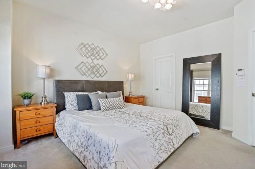 715 Alfred St, Alexandria VA 22314-1825 exterior