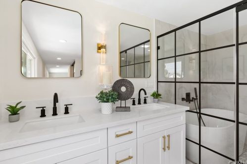 13422 Epping Way, Tustin CA  92780-4743 exterior