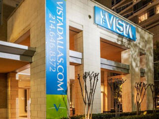 2345 Houston St, Dallas TX  75219-7622 exterior