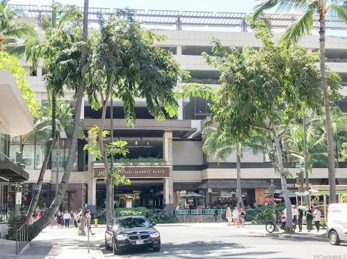 410 Nahua St, Honolulu HI 96815-2952 exterior