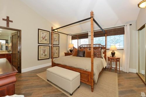 867 Mandalay Bch Rd, Oxnard CA 93035-1078 exterior