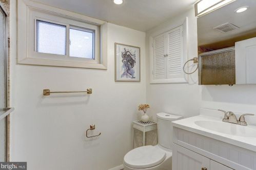 5030 Avoca Ave, Ellicott MD 21043-6615 exterior