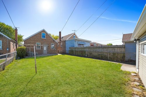 5548 Kilbourn Ave, Chicago IL  60629-4808 exterior