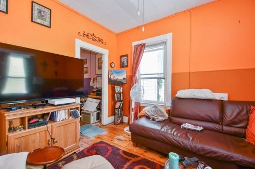 91 Southgate St, Worcester MA 01603-2846 exterior