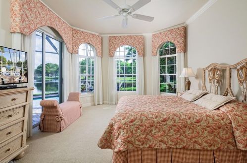 720 Bentwater Cir, Naples FL 34108-6718 exterior