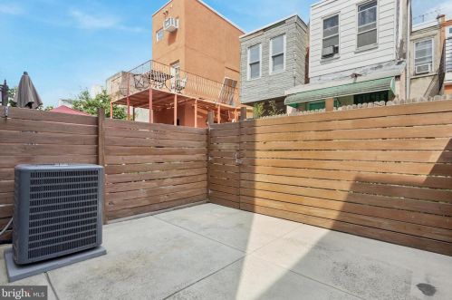 2624 Collins St, Philadelphia PA 19134-3709 exterior