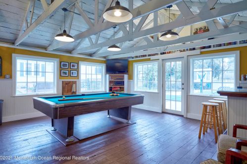 36 Little Silver Pt Rd, Little Silver NJ 07739-1732 exterior