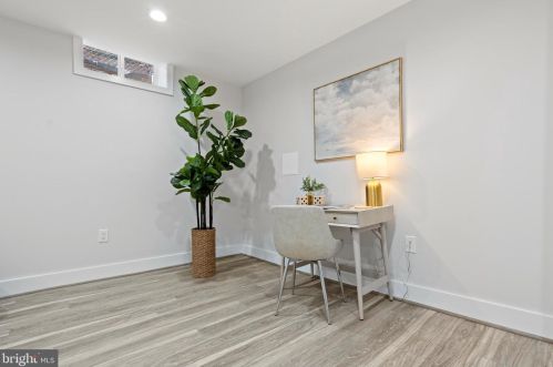 610 Roxboro Pl, Washington DC  20011-1254 exterior