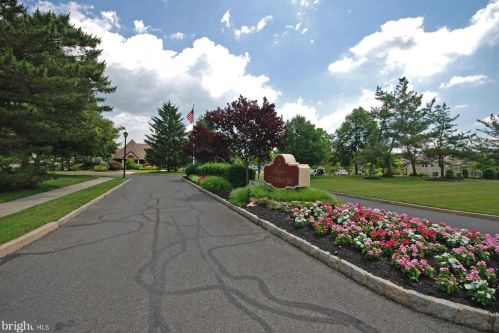 149 Wyndham Pl, Trenton NJ 08691-3130 exterior