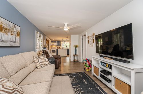 21 Redington Rd, Concord NH  03301-2439 exterior