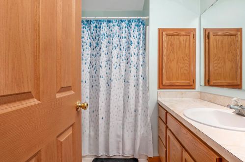 285 Settlers Pass, Cedar Springs MI 49319-8132 exterior