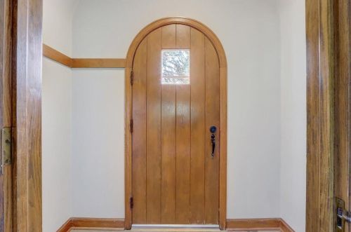 3637 60th St, Milwaukee, WI 53216-2713