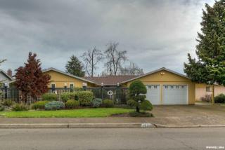 4520 Redinger Ct, Salem, OR 97302-2458