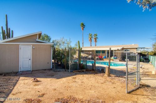 11251 Picture Rocks Rd, Tucson AZ 85743-9615 exterior