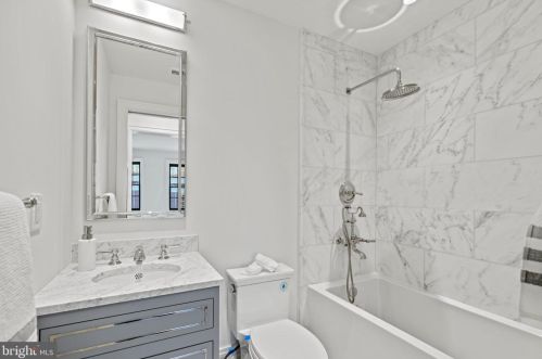 1667 Avon Pl, Washington DC 20007-2959 exterior