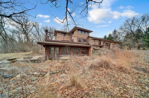 7611 Oakridge Ct, Bull Valley IL 60012-1600 exterior