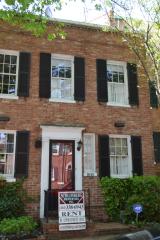 1610 34th St, Washington DC  20007-2710 exterior