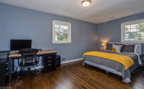 418 Prospect St, Westfield NJ 07090-3904 exterior