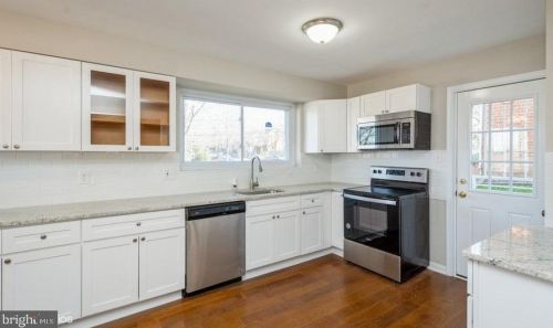 1211 46th St, Washington DC 20019-5722 exterior