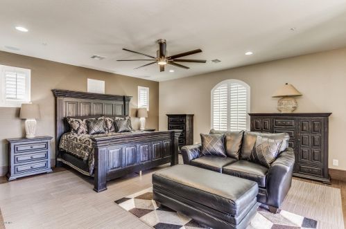 7084 Ivanhoe St, Chandler AZ 85226-0804 exterior