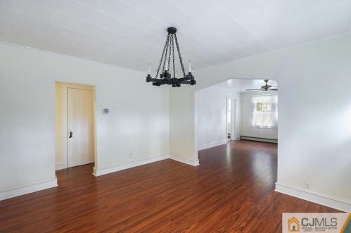 115 Spg St, Metuchen NJ 08840-2319 exterior