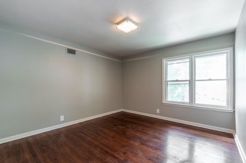 1933 Oklahoma Ave, Milwaukee WI 53207-2953 exterior