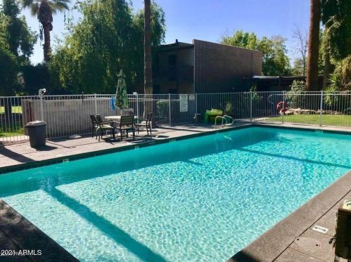 1101 Bethany Home Rd, Phoenix AZ  85014-2234 exterior