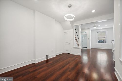 2503 Cumberland St, Philadelphia PA 19125-3100 exterior