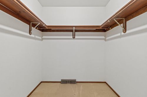 9826 Langlade St, Milwaukee WI 53225-1014 exterior