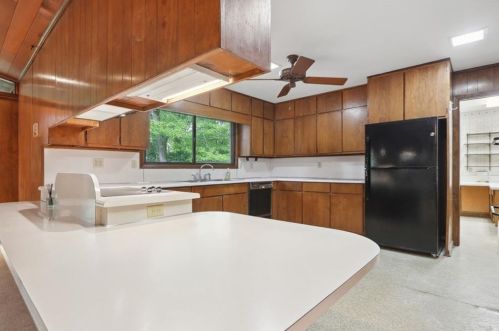 1768 Morris Landers Dr, Atlanta GA  30345-4102 exterior