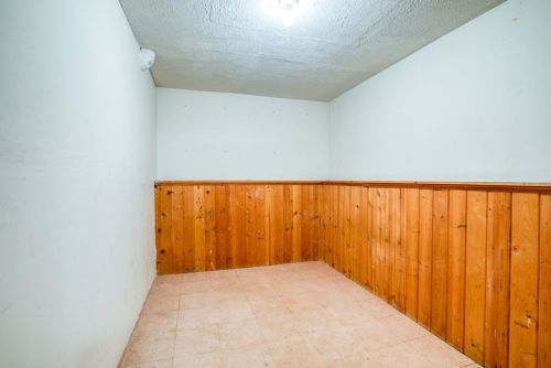 47 Laurel St, Springfield MA 01106-1150 exterior