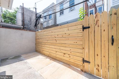 2020 16 St, Philadelphia PA 19121-2336 exterior