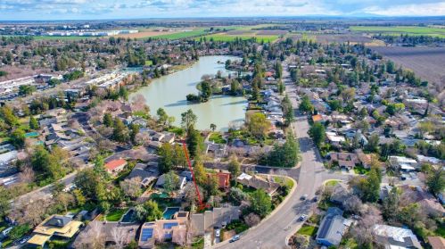 1314 Marina Cir, Davis CA 95616-2728 exterior