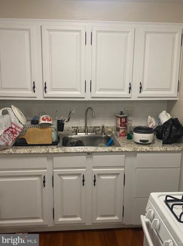 216 Tribet Pl, Darby PA 19023-3120 exterior