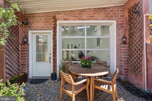 1527 Berks St, Philadelphia PA  19125-2801 exterior