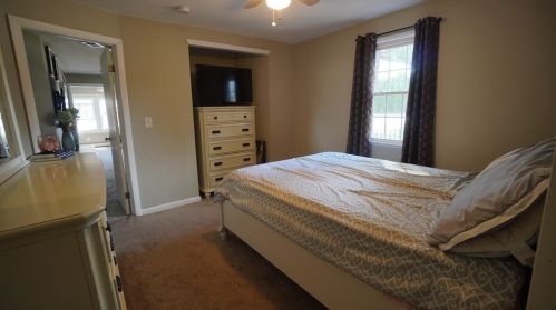 16 Sunrise Ter, Springfield MA 01119-2539 exterior