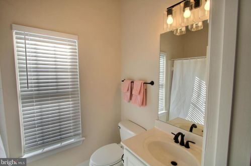 405 Great Falls Rd, Rockville MD  20850-2883 exterior