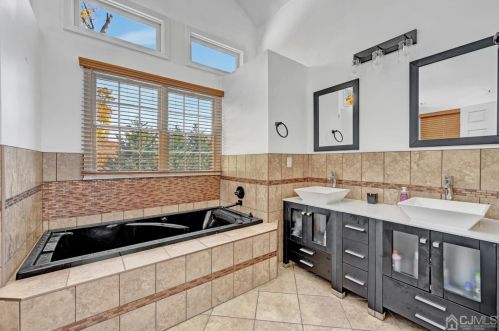 40 Grace Dr, Old Bridge NJ  08857-2545 exterior