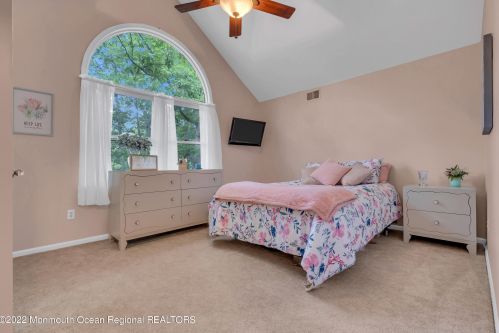 5 Dickens Ct, Jackson Twp NJ  08527-2844 exterior