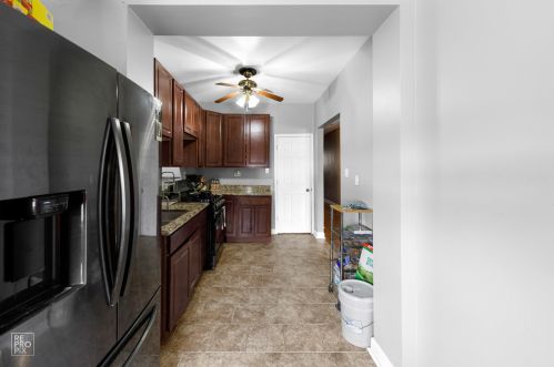 7604 Yates Blvd, Chicago IL  60649-4127 exterior