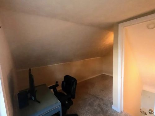 1036 Jerome St, Pittsburgh PA  15220-4609 exterior