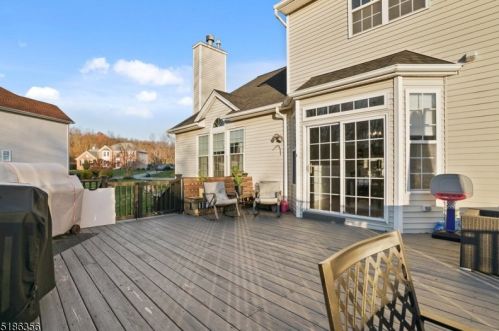 24 Dorset Dr, Hackettstown NJ  07840-5010 exterior