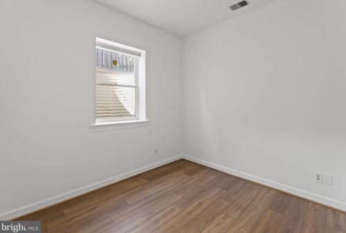 207 Glendale Ave, Alexandria VA 22301-2452 exterior