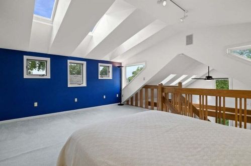 2044 Booth St, Milwaukee WI 53212-3406 exterior