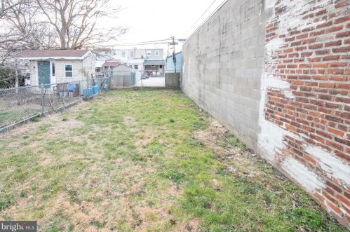 4443 Edgemont St, Philadelphia PA  19137-1617 exterior