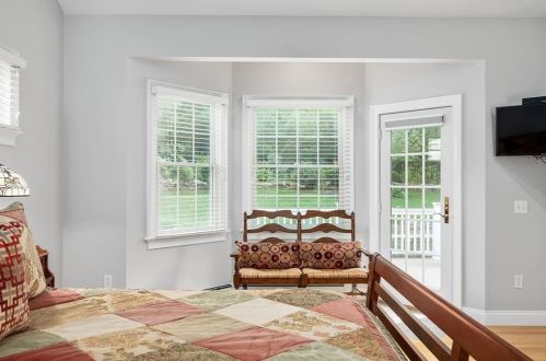 97 Gaskill St, Woonsocket RI 02895-1011 exterior