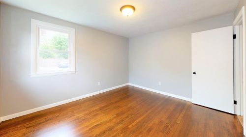 72 Allendale Ave, Providence RI  02911-3104 exterior