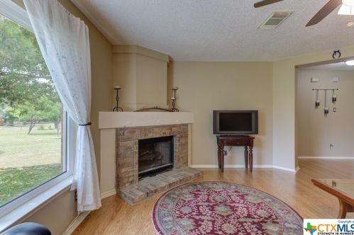 32070 Jay Bird Ln, Spring Branch TX exterior